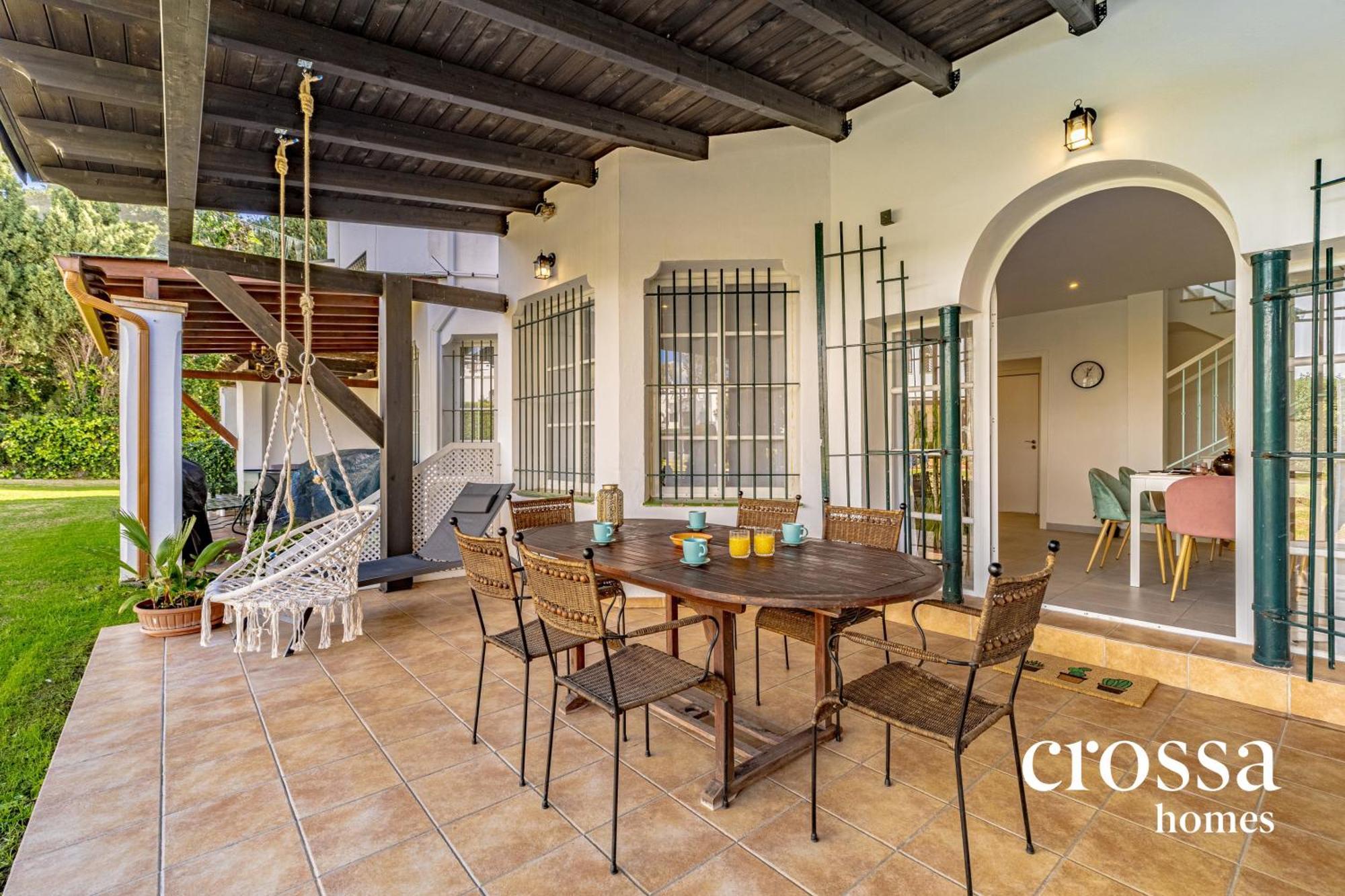 Chic Dream Home, Rooftop Bbq, 9 Pools, Golf Views Ferienhaus *